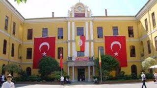 Galatasaray Lisesi'nde kayıt krizi