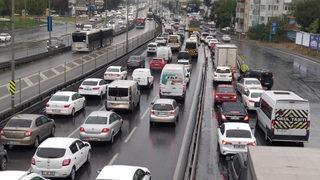 İstanbul'da trafik yoğunluğu: Yüzde 80