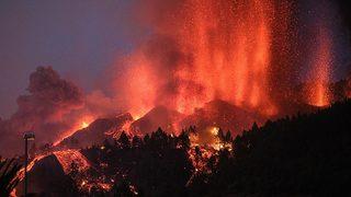 50 yıl öncesinin neredeyse iki katı! Cumbre Vieja Yanardağı'nda lav yoğunluğu artıyor