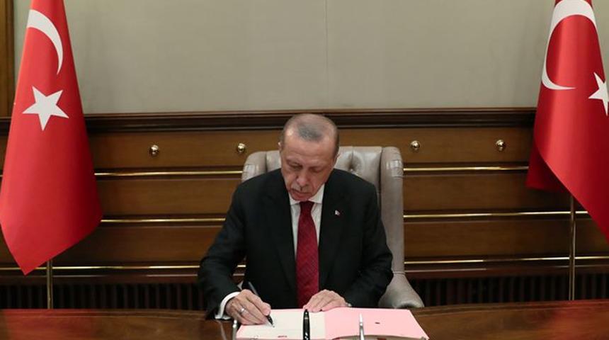 Cumhurbaşkanı Erdoğan imzaladı! Vali ve il emniyet müdürlüğü atamaları Resmi Gazete'de