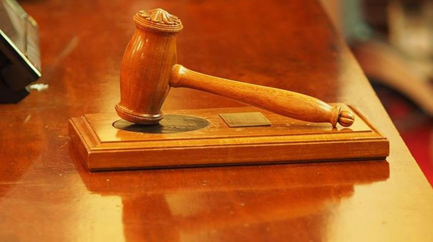 Yargıtay'dan flaş karar! 47 yaş büyük kişiyle "maddi çıkar" için evlenen kadın boşandığı eşine tazminat ödeyecek