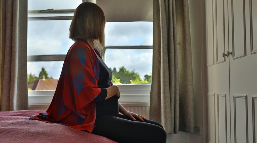 Hollanda'da ağır psikiyatri hastası ve zihinsel engelli kadınlara zorunlu doğum kontrolü uygulanıyor