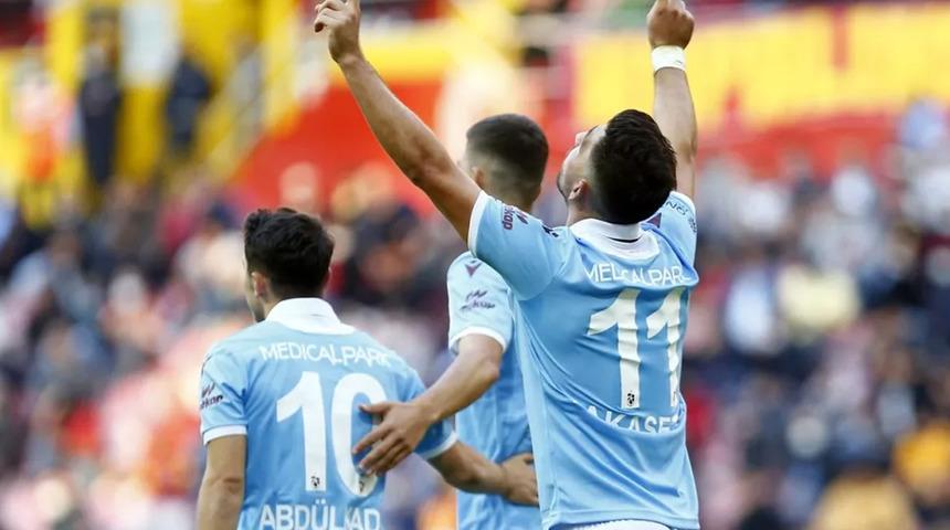 Bakasetas: Bizler gençlere rol model olmalıyız