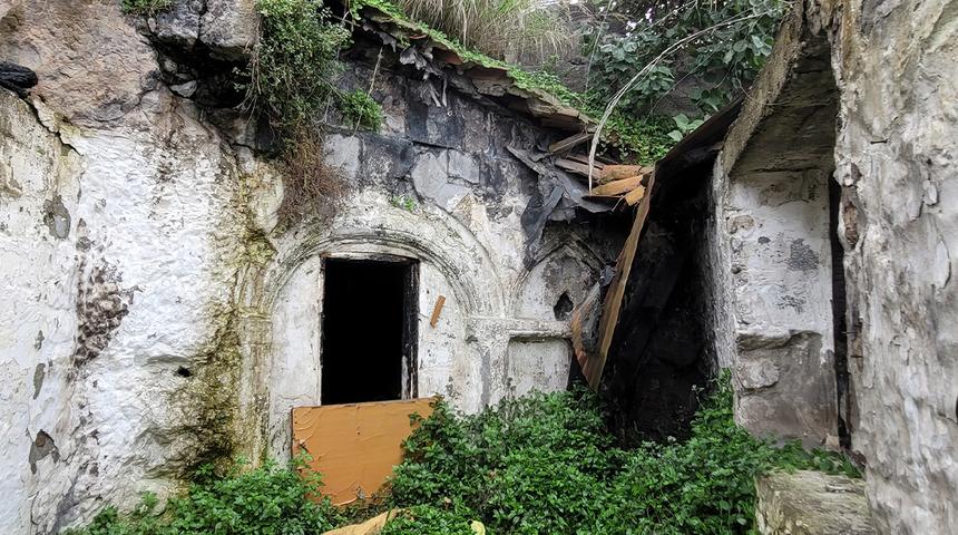 Yangın sonrası şapel ortaya çıktı! Tam 2 bin yıllık