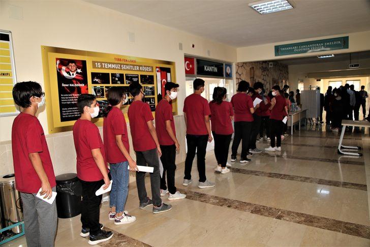 Aşılamada "kırmızı" kategorideki Şanlıurfa'da öğrencilere "aşı olun" çağrısı G4