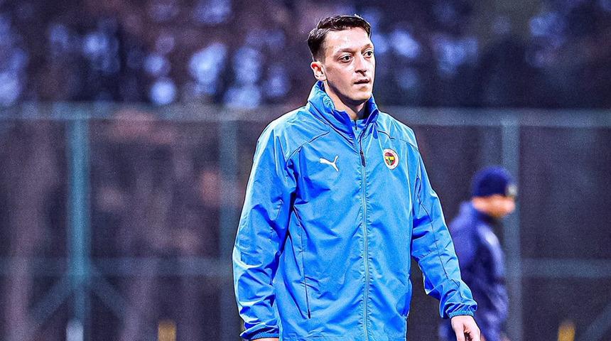 Mesut Özil'den Vitor Pereira'ya olay tepki!