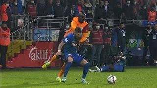 Galatasaray'ın attığı gole tepki yağıyor! Faul var mı?