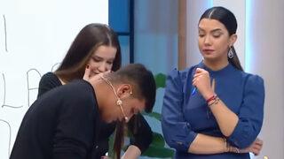 Karısının cinsel içerikli videosunu canlı yayında izleten koca: Eşimi geri kabul ediyorum