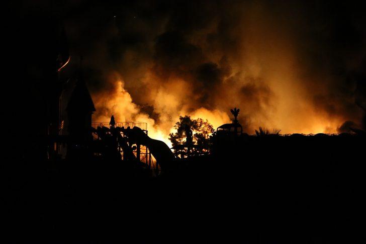 Bodrum'da otel lojmanında çıkan yangın güçlükle söndürüldü G5