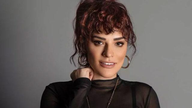 Şarkıcı Reyhan Karaca'dan çok konuşulacak itiraf: Evli bir adama aşık oldum