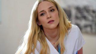 Mucize Doktor'un güzel hemşiresi Hayal Köseoğlu cesur pozlarıyla Instagram'ı kasıp kavuruyor!