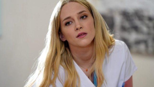 Mucize Doktor'un güzel hemşiresi Hayal Köseoğlu cesur pozlarıyla Instagram'ı kasıp kavuruyor!