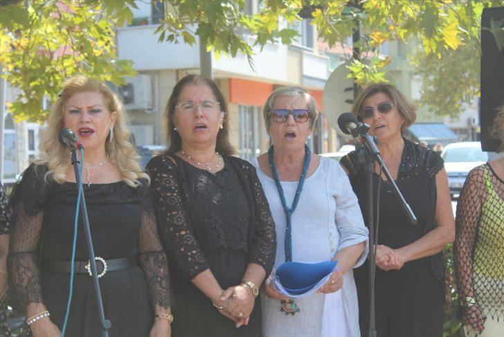 Balıkesir'de kurulan koro, konserlere gelemeyenler için ilçeleri geziyor G3