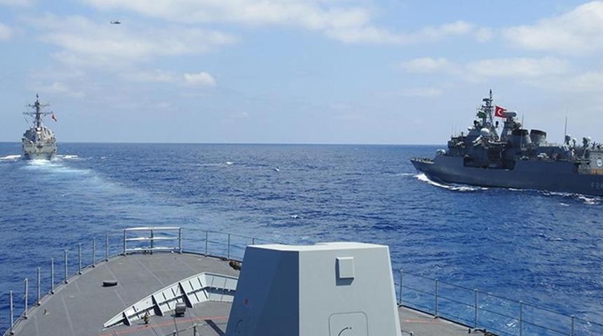 Son dakika: Türk donanması Güney Kıbrıs Rum Kesimi'ne ati gemiye müdahale etti