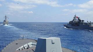 Son dakika: Türk donanması Güney Kıbrıs Rum Kesimi'ne ati gemiye müdahale etti