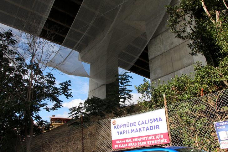 15 Temmuz Şehitler Köprüsü'nden parça düştüğünü öğrenen ekipler harekete geçti G3