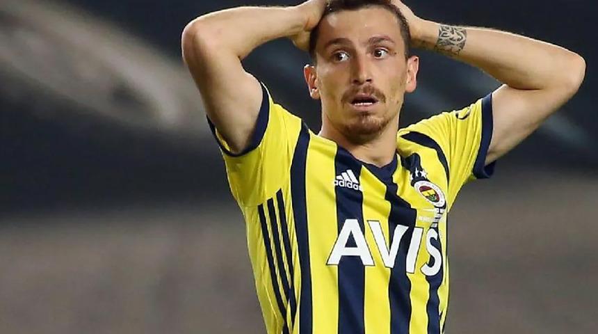 Mert Hakan'dan Arda Turan'a telefon!