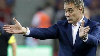 Antalyaspor'da Ersun Yanal ile yollar ayrıldı