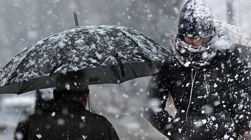 Meteorolojiden kar ve kuvvetli yağmur uyarısı! Bu b&ouml;lgelerde yaşayanlar dikkat (5 Ekim 2021 yurtta hava durumu)