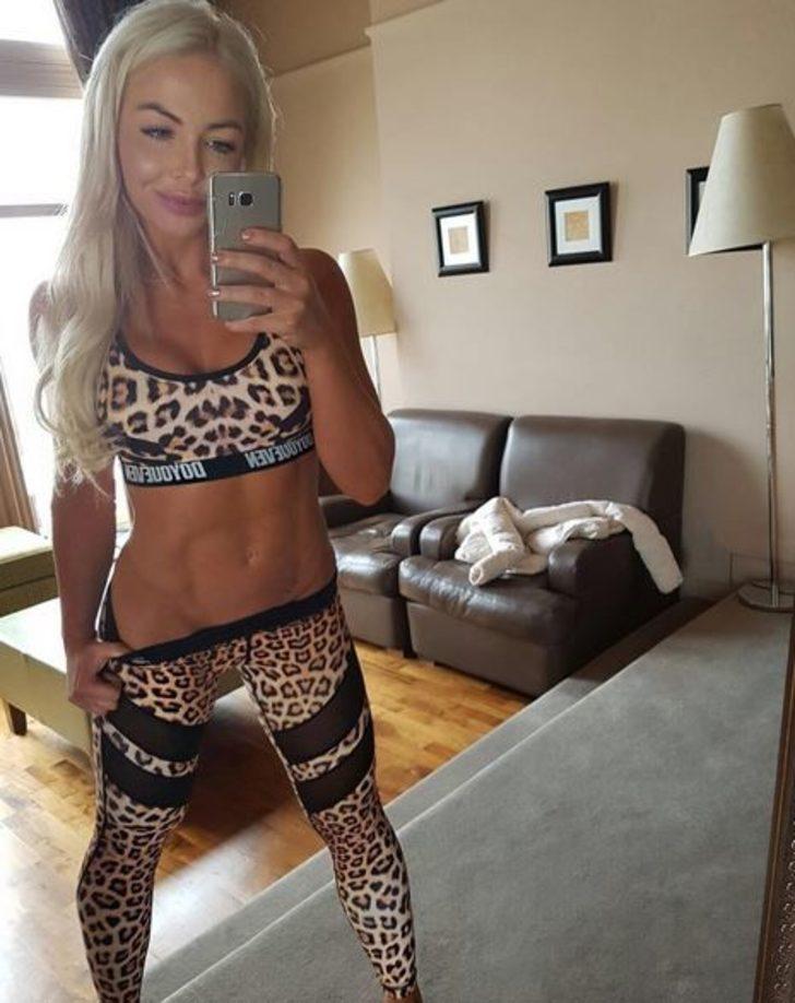 Fiona Mcnab sosyal medyayı sallıyor G2