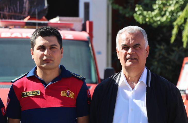 Babasının emekli olduğu itfaiyede alevlerle mücadele ediyor G2