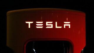 Elon Musk'ın şirketi Tesla'ya ırkçılık cezası!