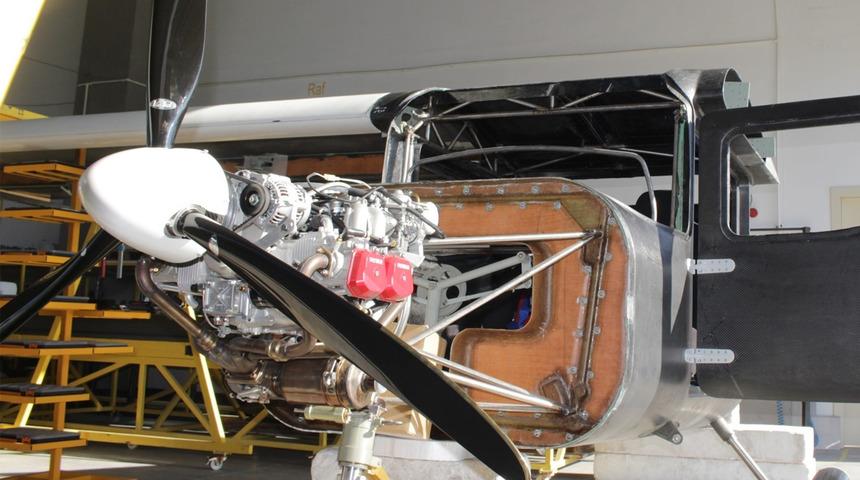 Bursa'da yapıldı! Yerli imkanlarla 2 kişilik yolcu uçağı imal ettiler