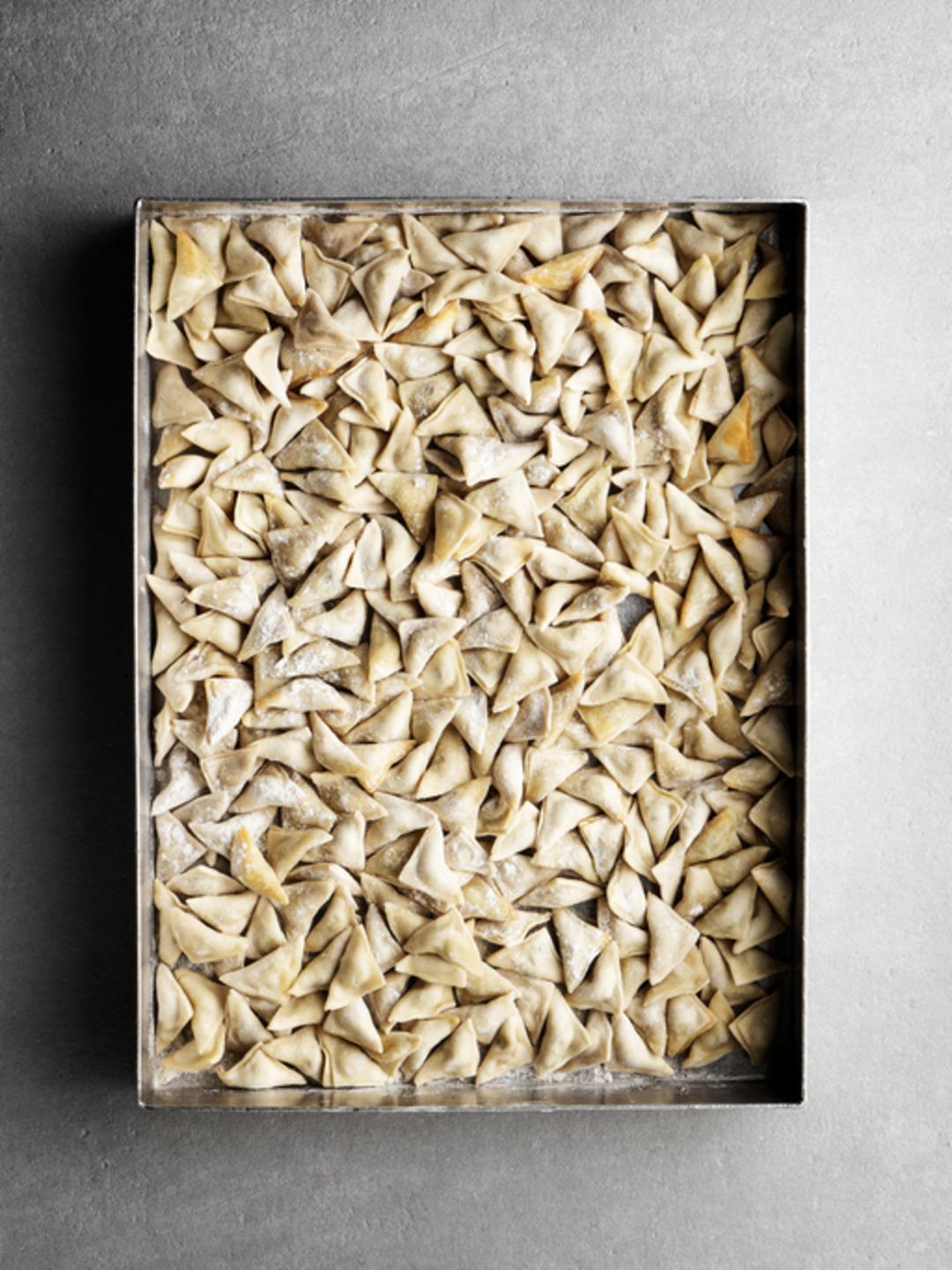 Tepsi mantısı nasıl yapılır? Tepsi mantısı malzemeleri neler?