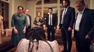 Masumlar Apartmanı 41. bölüme damga vuran final sahnesi! Gülben'e kız istemede büyük şok!