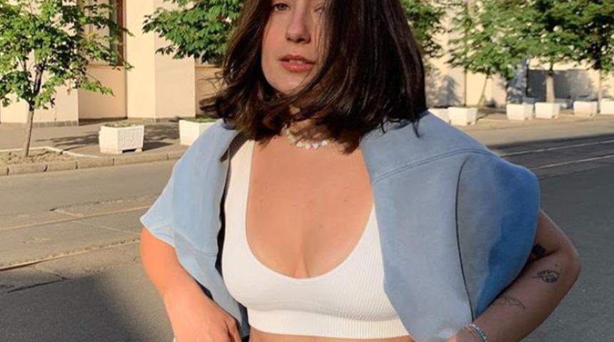 Sosyal medya fenomenleri Sude Alkış ve Yağmur Çevik bir araya geldi! Video büyük bir merakla bekleniyor