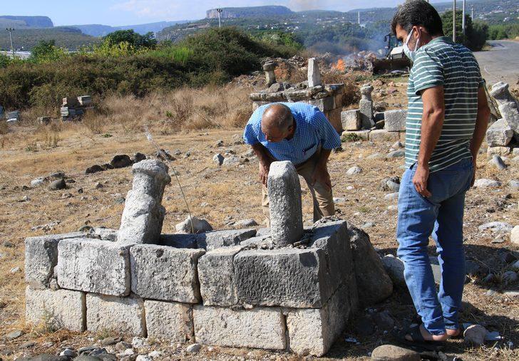 Mezarlar yola taşıyor! Görenlerin içi sızlıyor G1