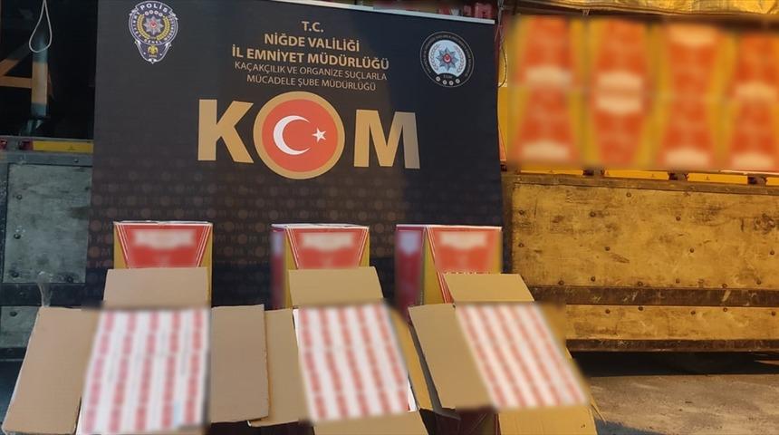 Niğde'de kamyonda 2 milyon 750 bin makaron ele geçirildi