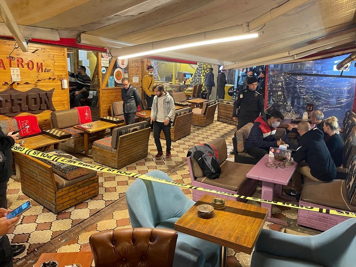 Samsun'da kafeye d&uuml;zenlenen silahlı saldırıda  2 kişi yaralandı