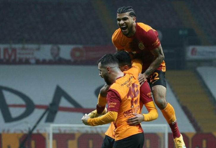 Galatasaray'da Yedlin'in bileti kesildi