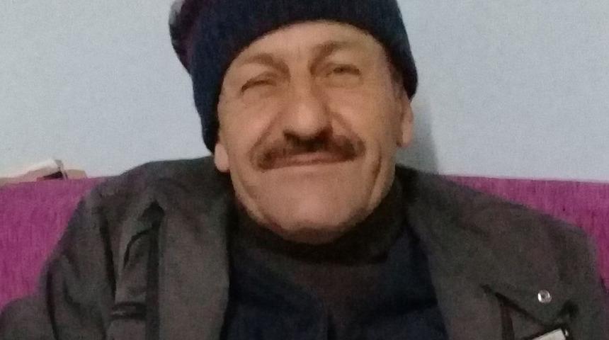 Üzerine düşen beton bloğun altında kalarak hayatını kaybetti