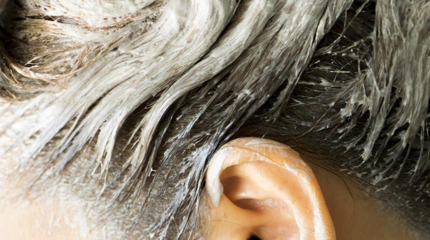 Kuaförün elinden çıkmış gibi olacak! Evde kusursuz bir şekilde saç boyama tüyoları