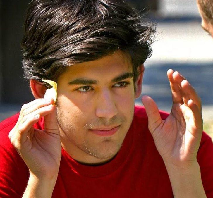 Henüz 12 yaşındayken Wikipedia'nın veritabanını kopyaladı! İşte internetin öz evladı Aaron Swartz'ın ağızları açık bırakan yaşam öyküsü G3
