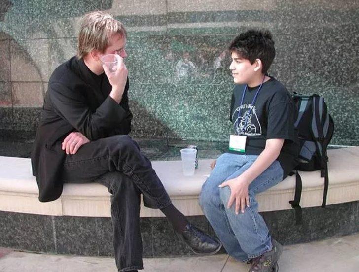 Henüz 12 yaşındayken Wikipedia'nın veritabanını kopyaladı! İşte internetin öz evladı Aaron Swartz'ın ağızları açık bırakan yaşam öyküsü G2