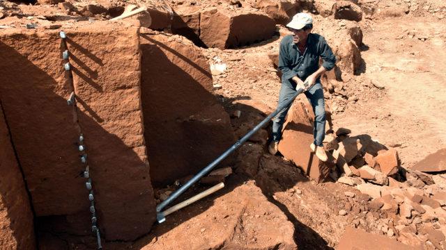Yazın serin, kışın sıcak tutuyor! Ahlat taşı yüzlerce kişiye geçim kaynağı oluyor