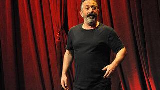 Cem Yılmaz da NFT furyasına katıldı: Var mı NFT isteyen?