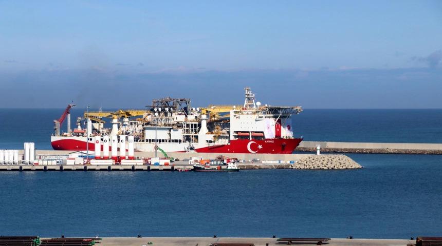 Yavuz sondaj gemisi Karadeniz'de