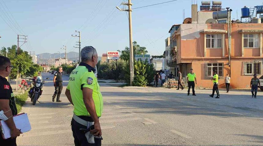 Kazayı izlemeye gittiler, bir anda kavgaya tutuştular