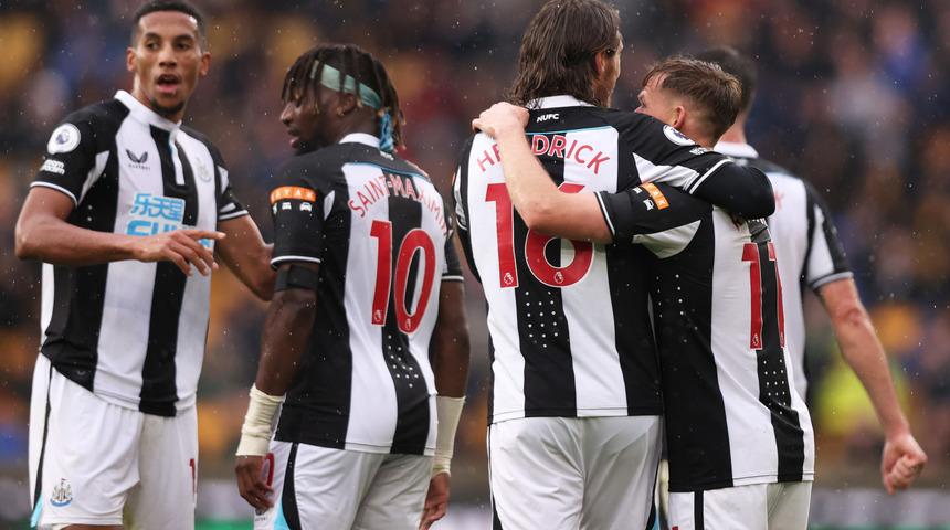Newcastle United satıldı! Dünyanın en zengin kulübü oldu