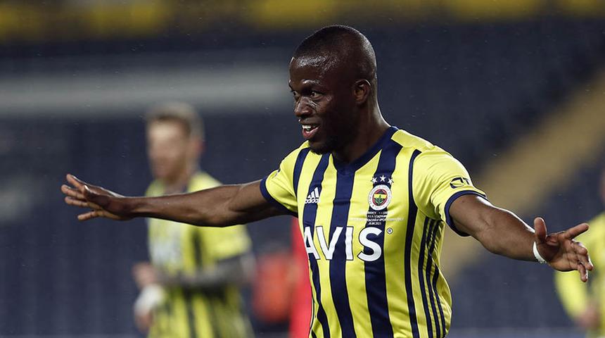 Enner Valencia coştu, Ekvador evinde kazandı