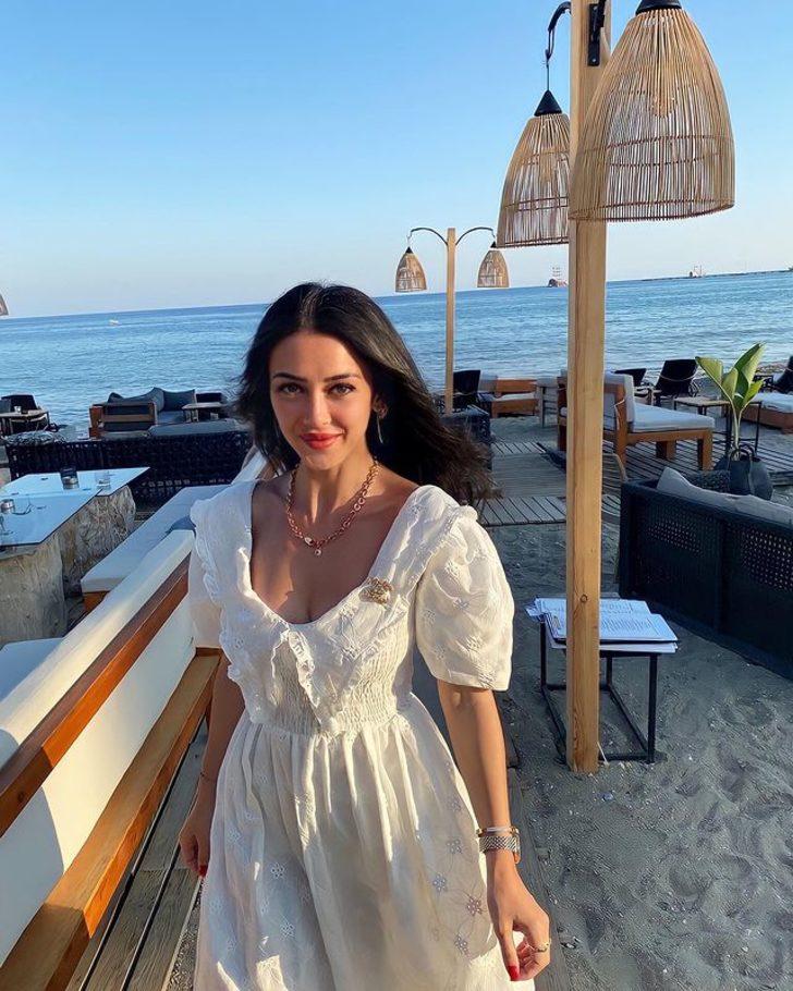 Kadıköy-Moda tramvayının makinisti Burcu Kasap güzelliğiyle dikkat çekti!  G5