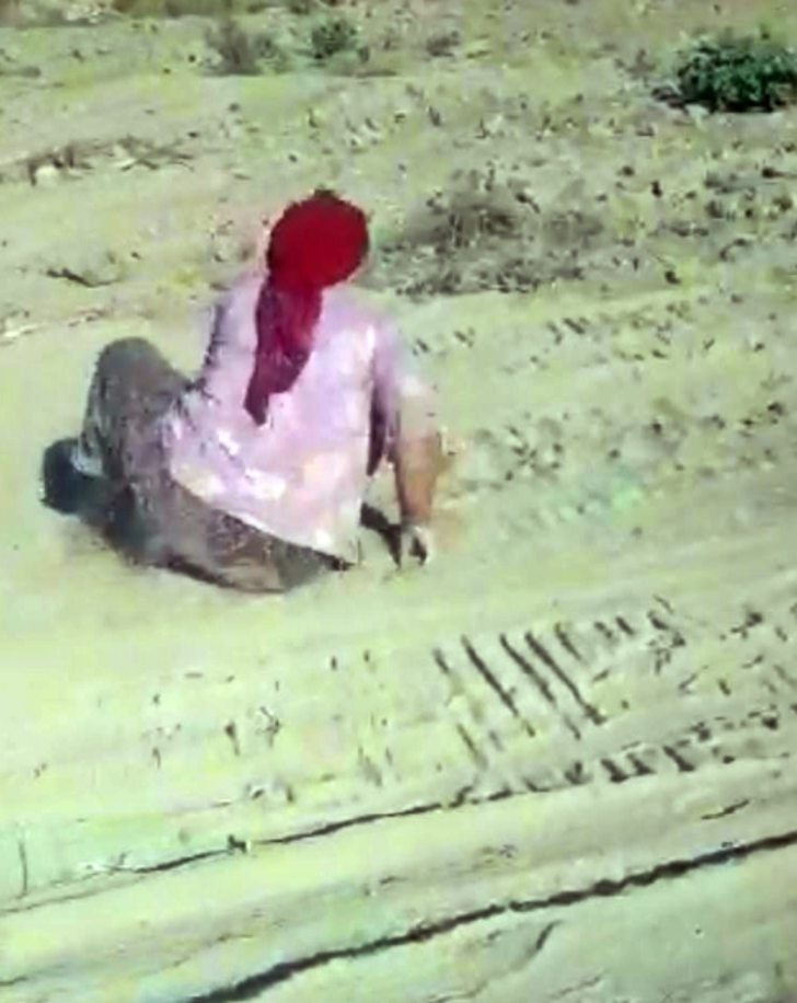 Miras kavgası bunu da yaptırdı! Ablalarını traktörle ezip, saçlarını yoldular G3