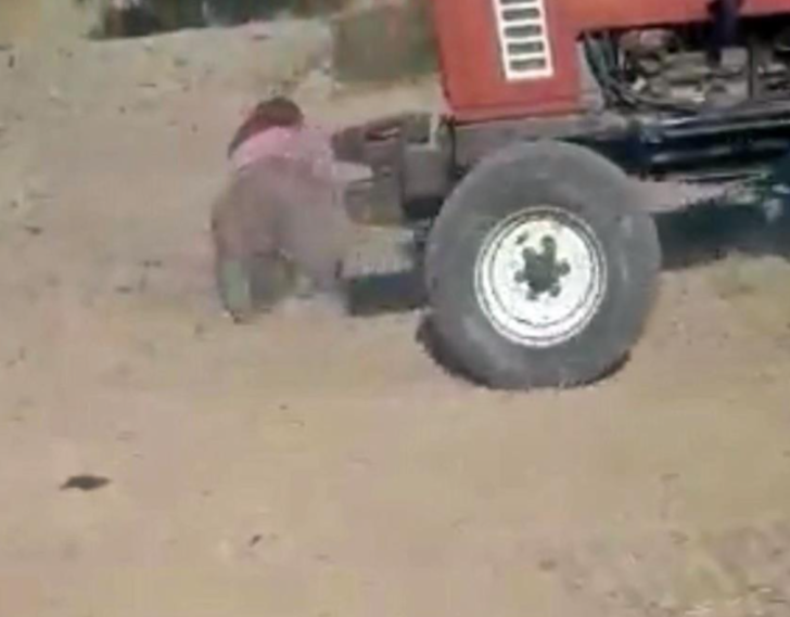 Miras kavgası bunu da yaptırdı! Ablalarını traktörle ezip, saçlarını yoldular G4