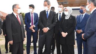 Bakan Özer'den yüz yüze eğitim açıklaması: Eğitime ara veren okulumuz yok