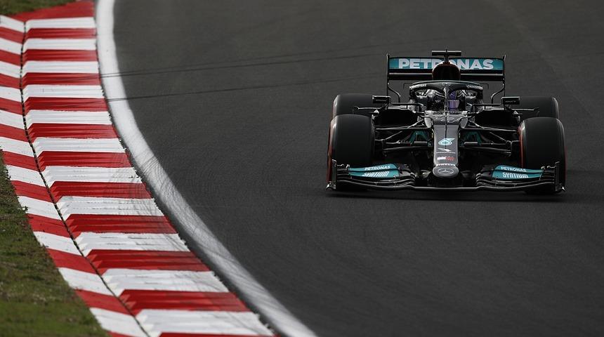 Lewis Hamilton: İstanbul'da kaybı azaltmam lazım!