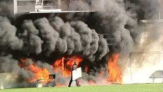 Korkutan anlar! Stadyumda yangın çıktı